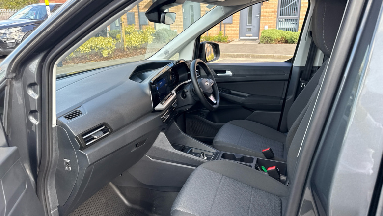 Ford Transit Connect 250 L2 Petrol 1.5 EcoBoost PHEV 150 Limited Van Auto